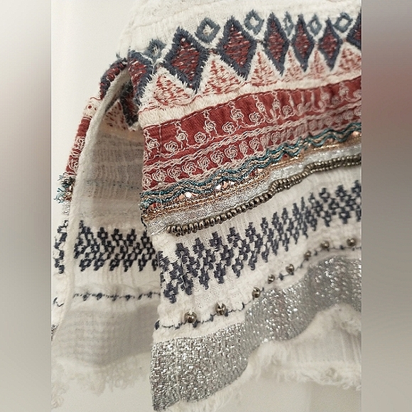 Great Used Condition Ecote Boho Cotton Low Cut-Out Back Embellished Tank Top Lg. - Picture 7 of 10